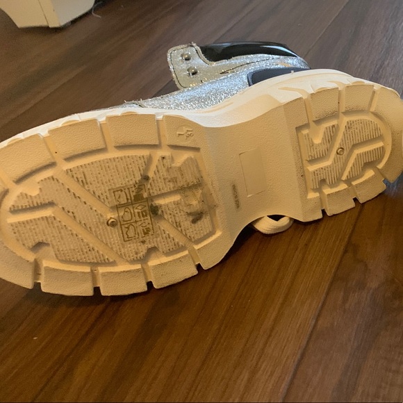 NEW Fashion nova shoes - Picture 9 of 9